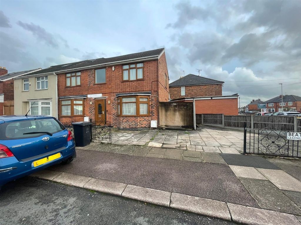 Property photo 1 of 14 Front