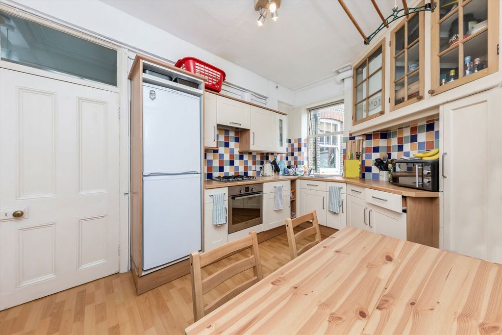 Property photo 3 of 5