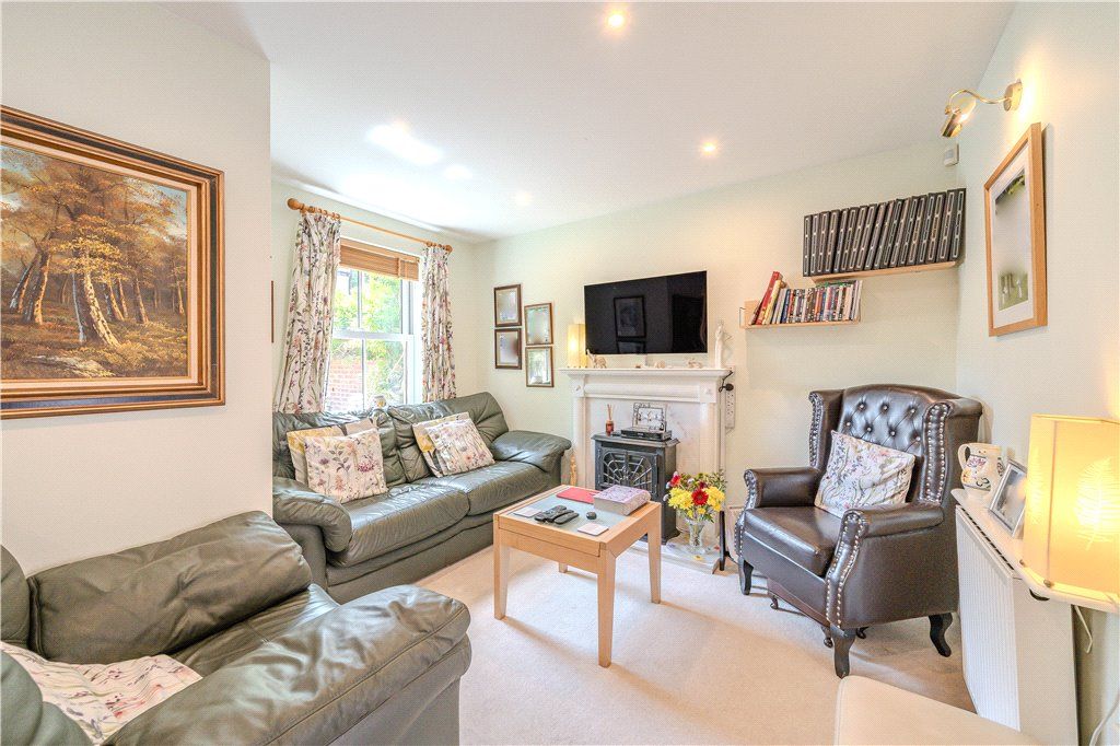 Property photo 2 of 16 Picture No. 14