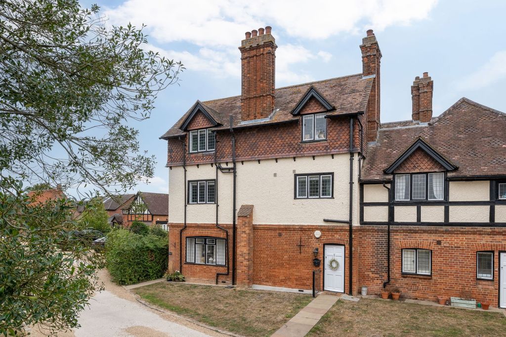 Property photo 1 of 54