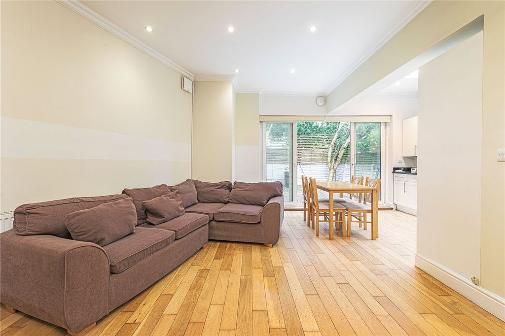 Property photo 1 of 7 Picture No. 11
