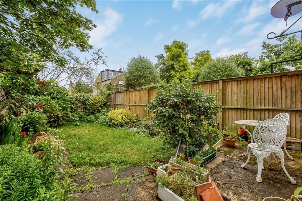 Property photo 2 of 5