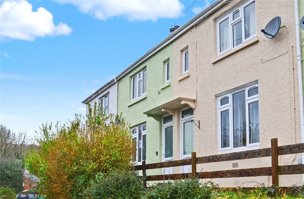 Property photo 1 of 9 Front