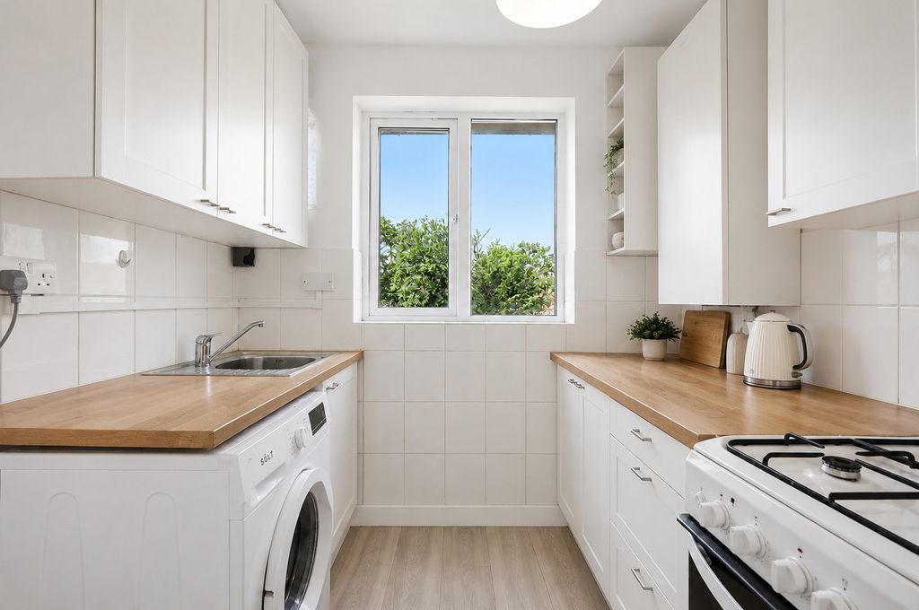 Property photo 2 of 10 5136201