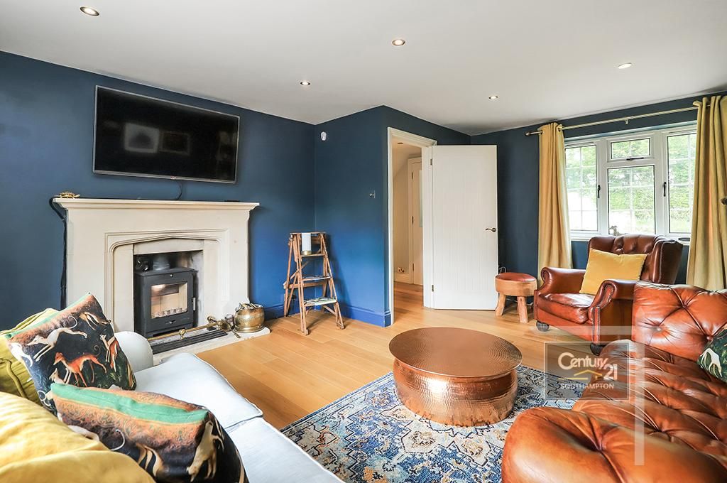 Property photo 3 of 18