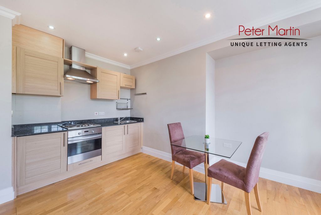 Property photo 2 of 13 Photo 11