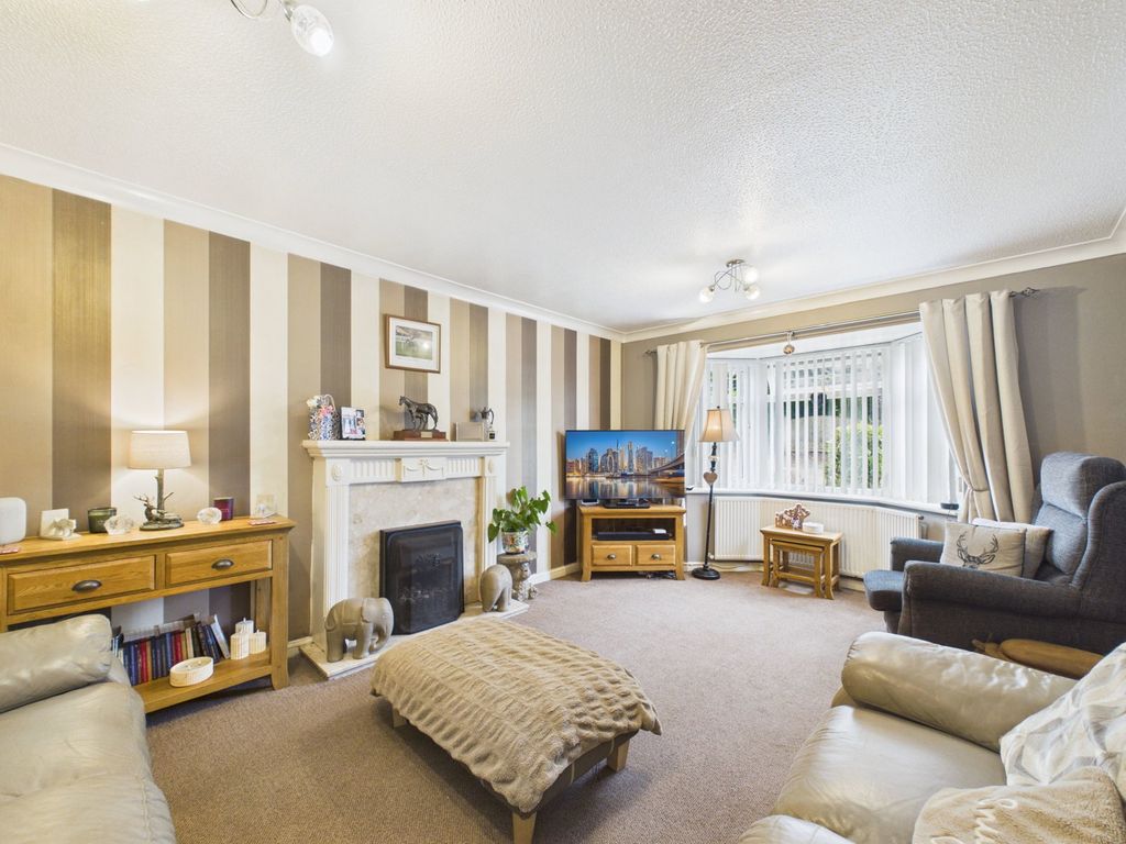 Property photo 3 of 34
