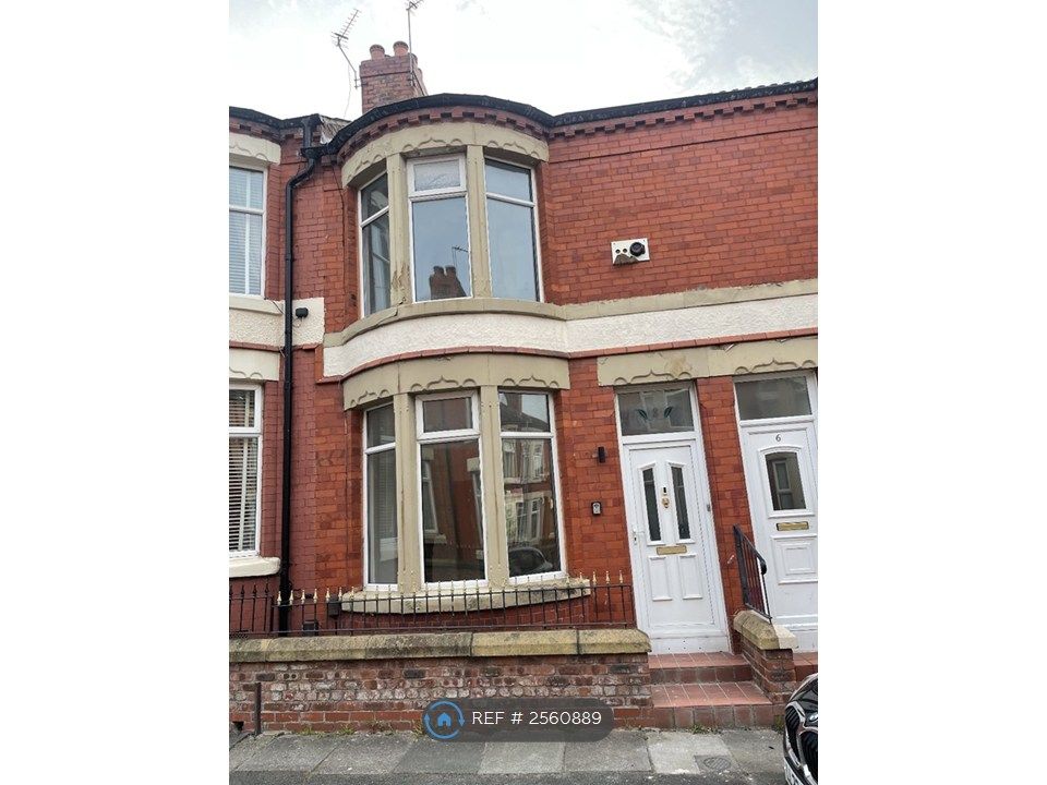 Property photo 1 of 10 Front