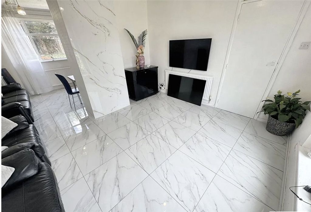 Property photo 1 of 11 Picture No. 03