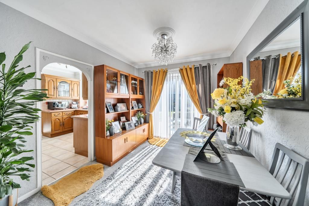 Property photo 3 of 22 Dining Room