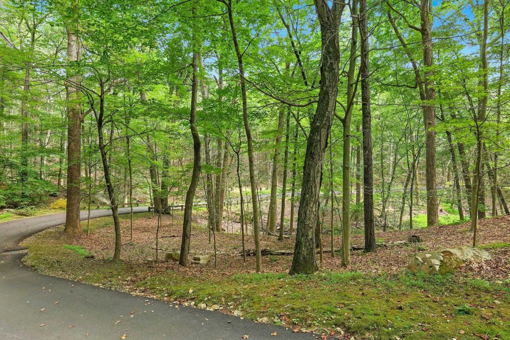 Property photo 3 of 7 <Alttext/>