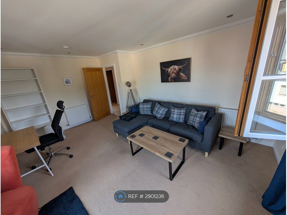 Property photo 2 of 15 Living Room