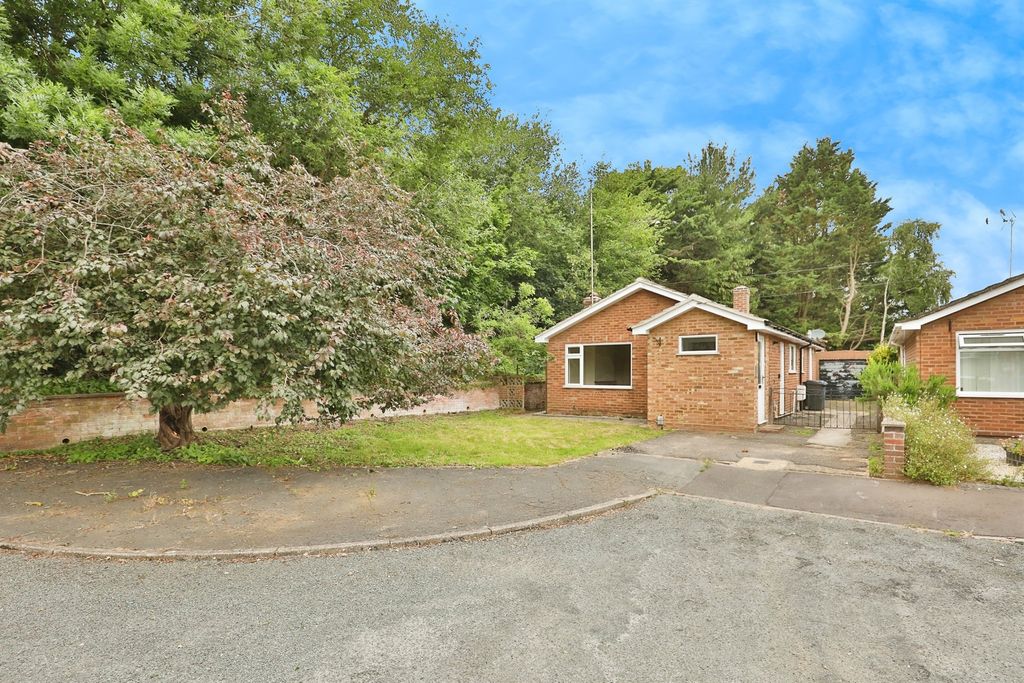 Property photo 1 of 17