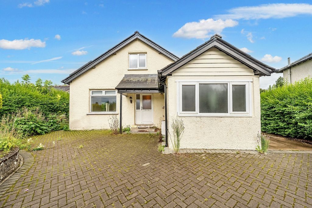 Property photo 1 of 34