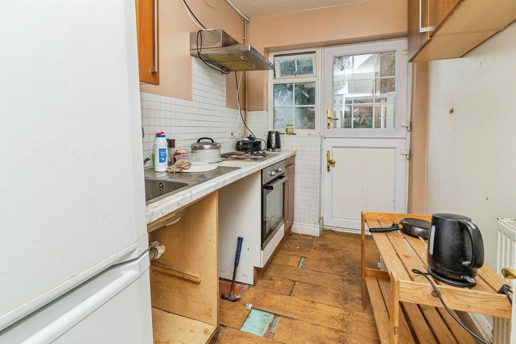 Property photo 3 of 17