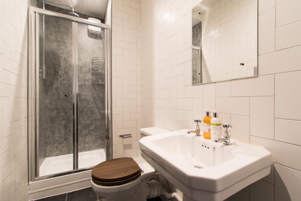 Property photo 3 of 11 Photo 2