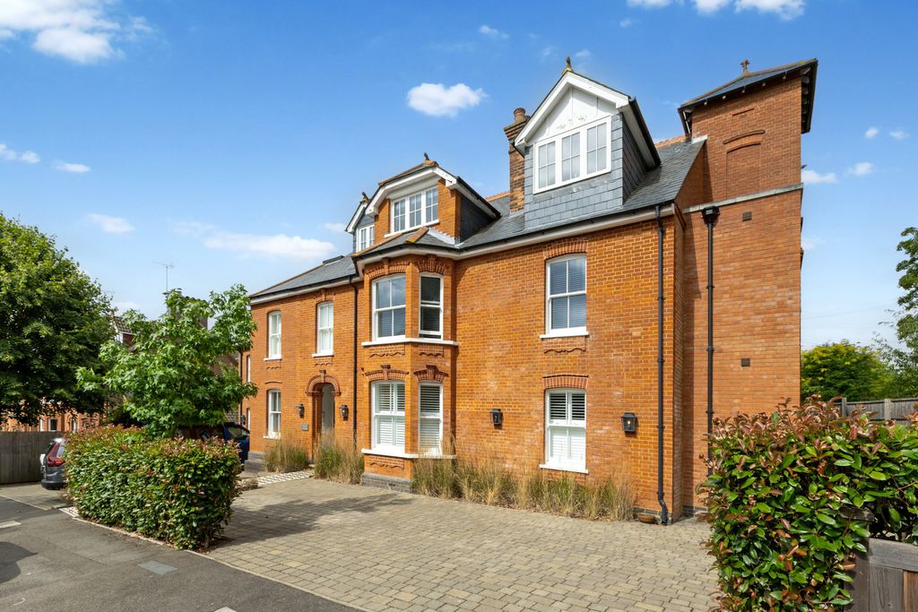 Property photo 1 of 8 Picture No. 03