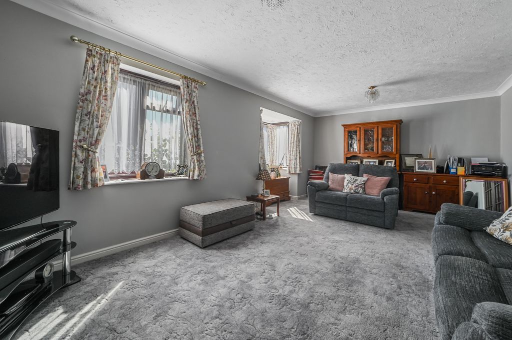Property photo 3 of 12 Living Room