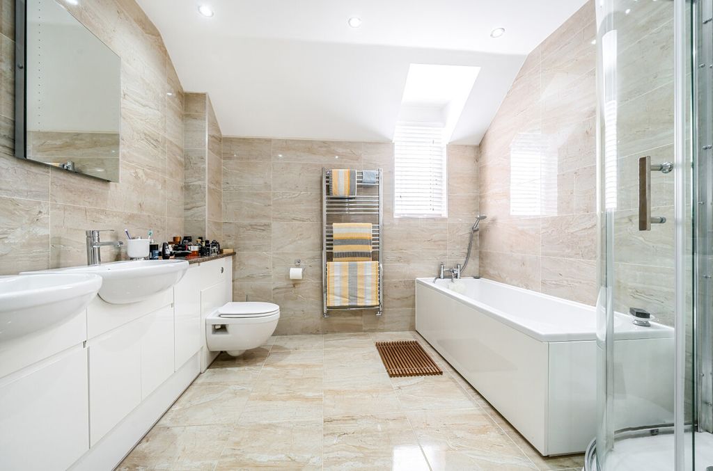 Additional image 5 of Something went wrong