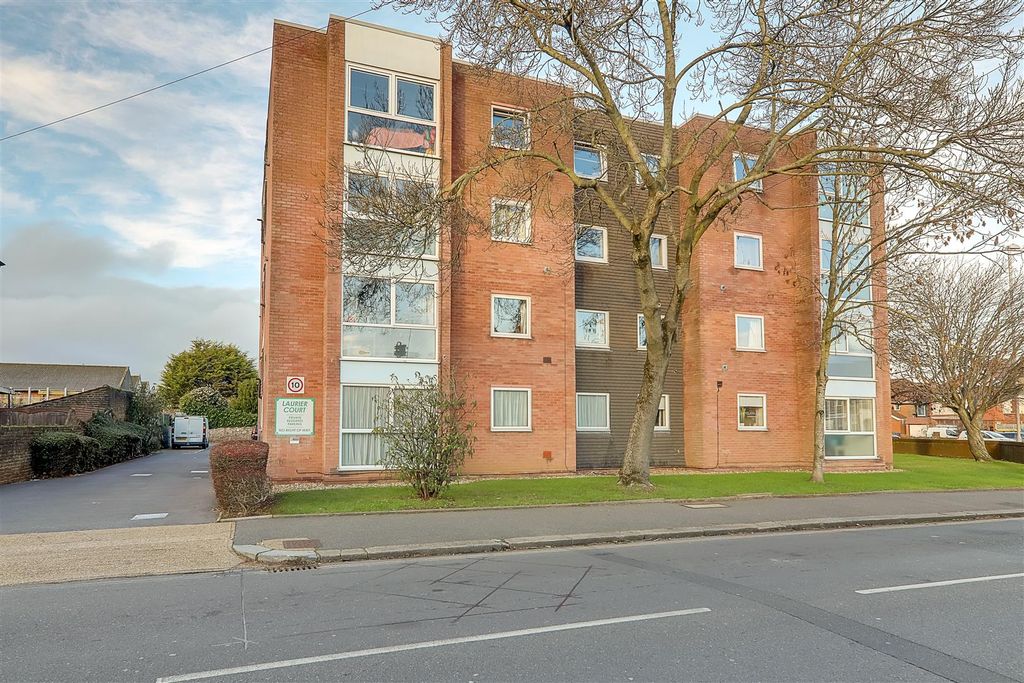 Property photo 1 of 9 Img_2552-Img_2554.Jpg