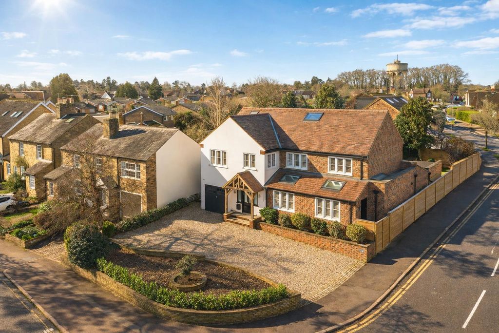 Property photo 1 of 55 Suburban House On Sunlit Corner Plot.Png