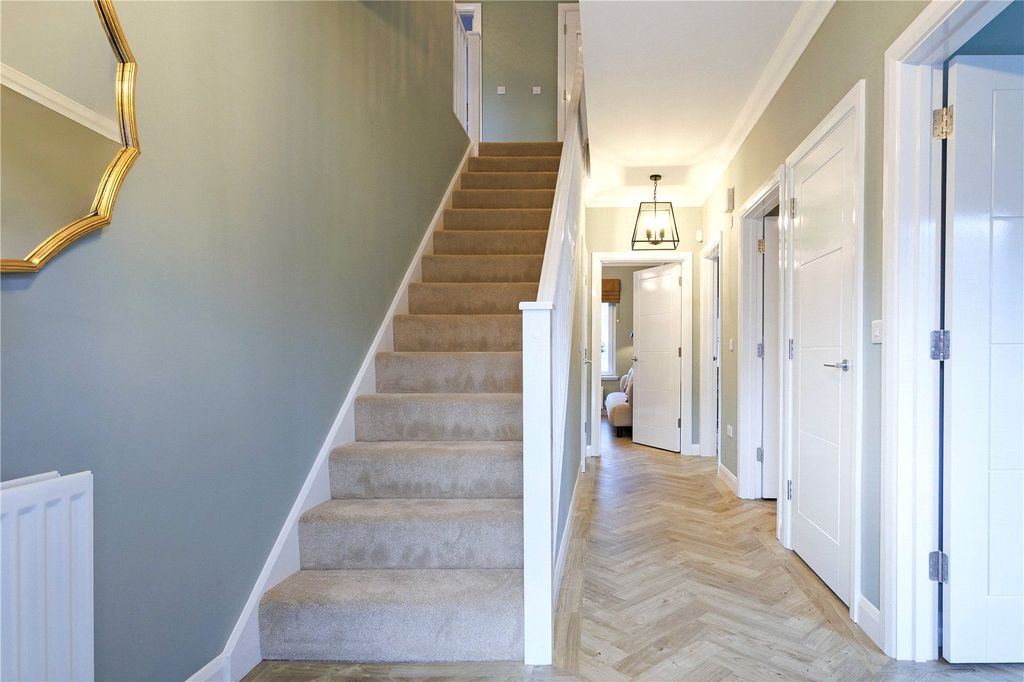 Property photo 3 of 23 Hallway