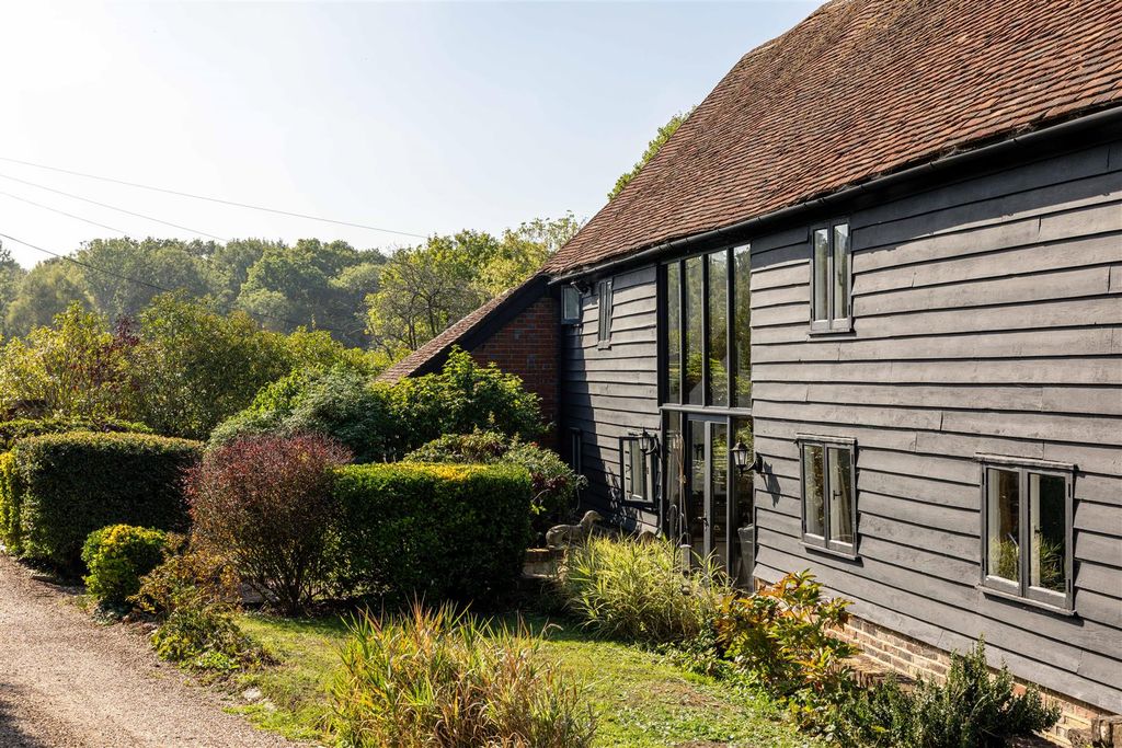 Property photo 1 of 39