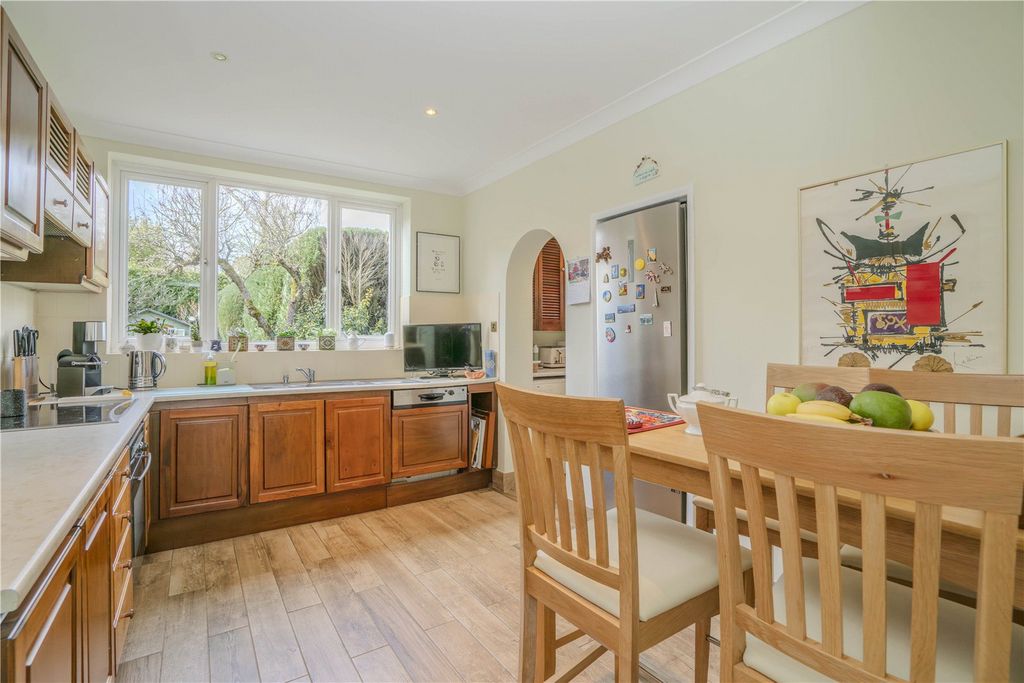 Property photo 3 of 19 Picture No. 31