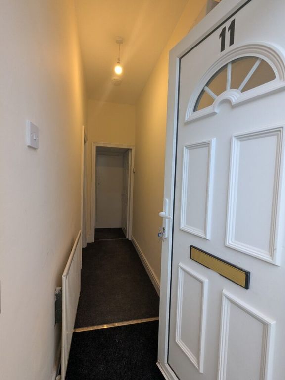 Property photo 2 of 27