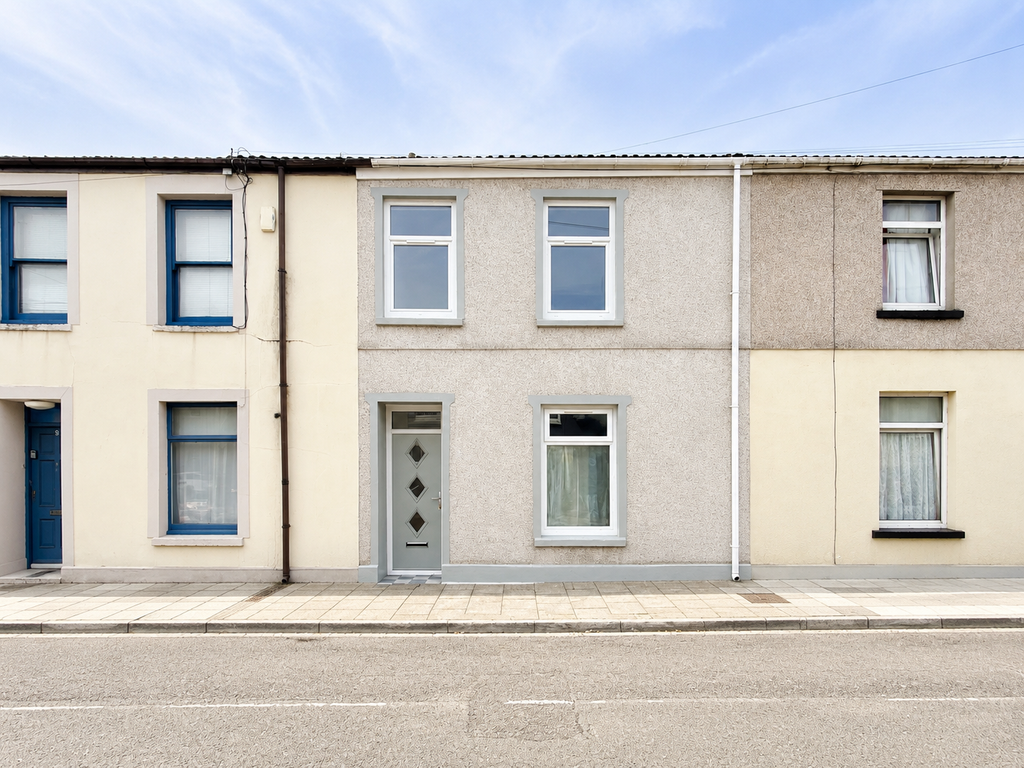Property photo 1 of 13 44E0C8F6-3E22-43E7-9212-4A2B02453F06