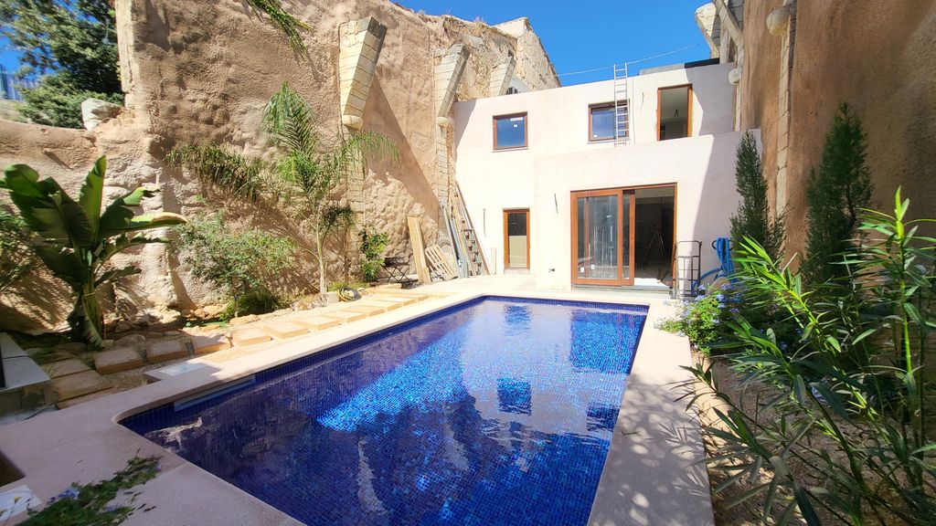 Property photo 1 of 11 01.Jpg