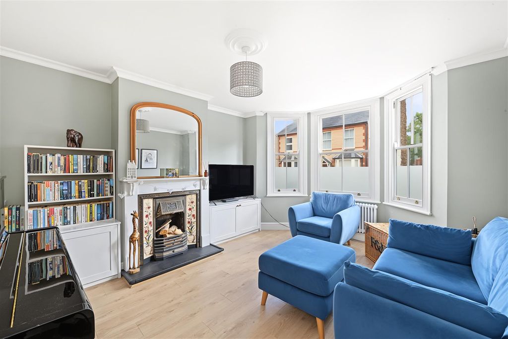 Property photo 1 of 12 33-Necton-Road-11.Jpg