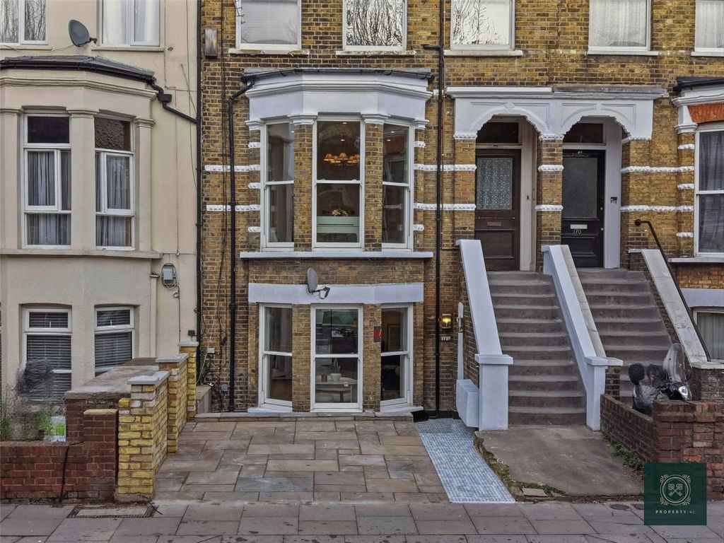 Property photo 1 of 27 Exterior