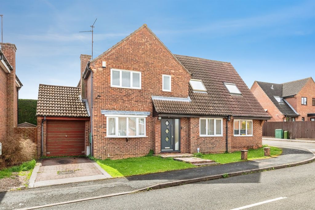 Property photo 1 of 21