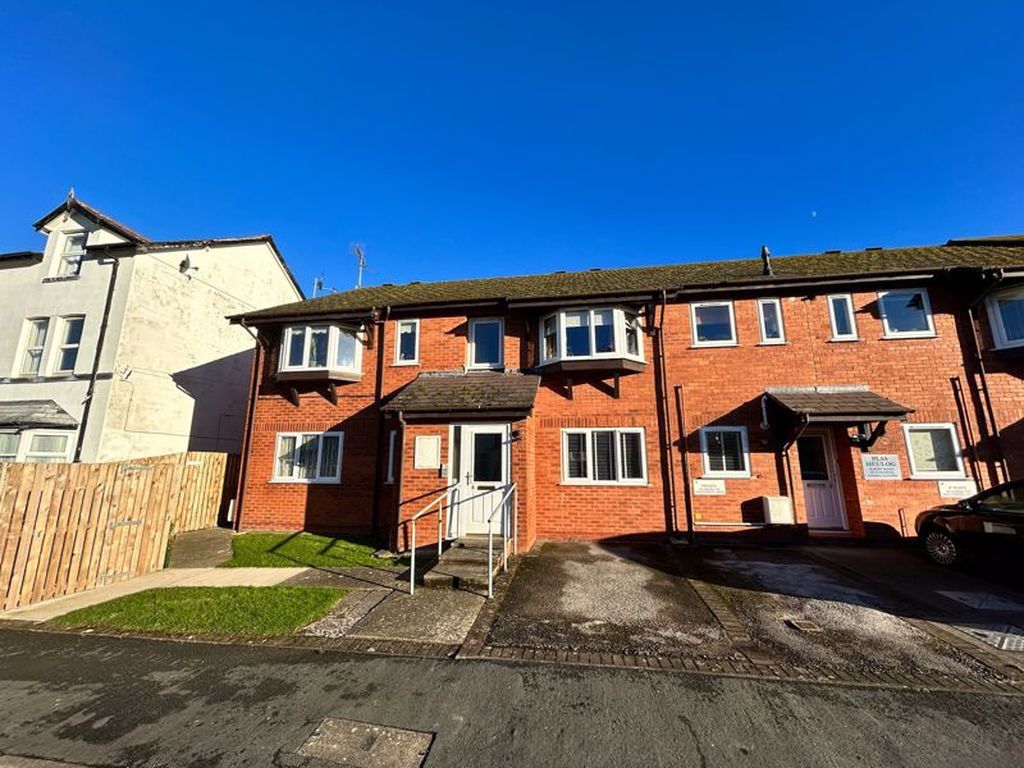 Property photo 1 of 16 Photo 1