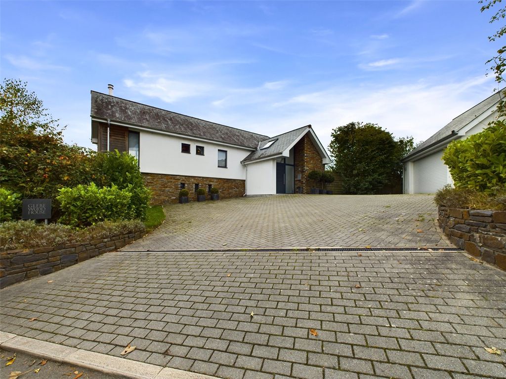 Property photo 2 of 44 Picture No. 41