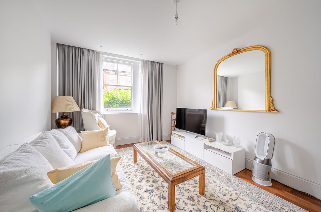 Property photo 2 of 16 1313107-20-685A89...