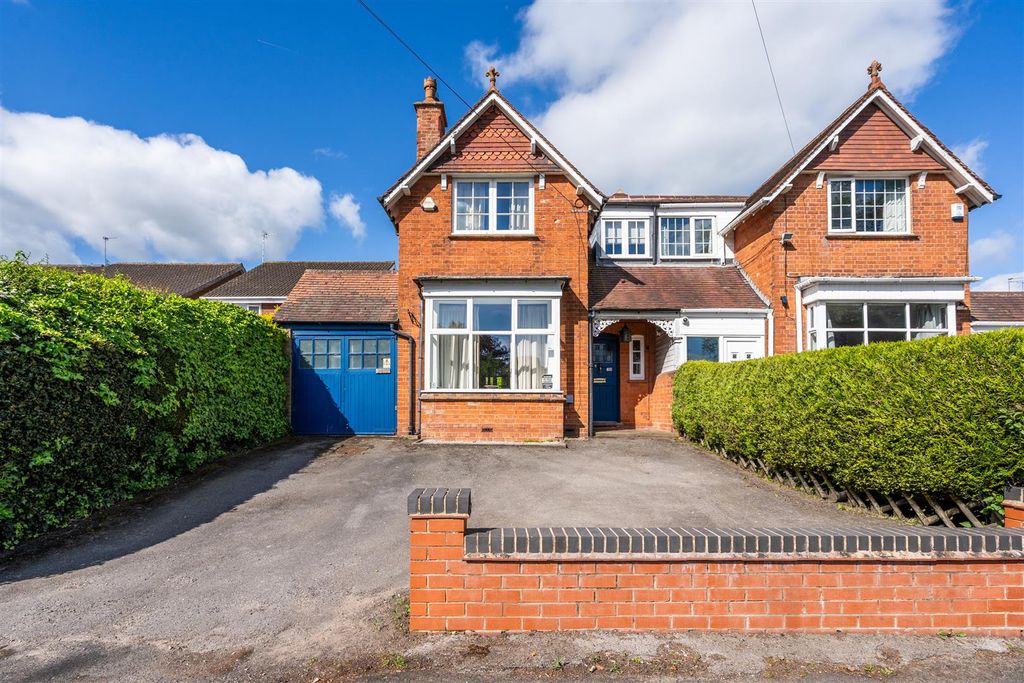 Property photo 1 of 16 2312 Stratford Road_1.Jpg