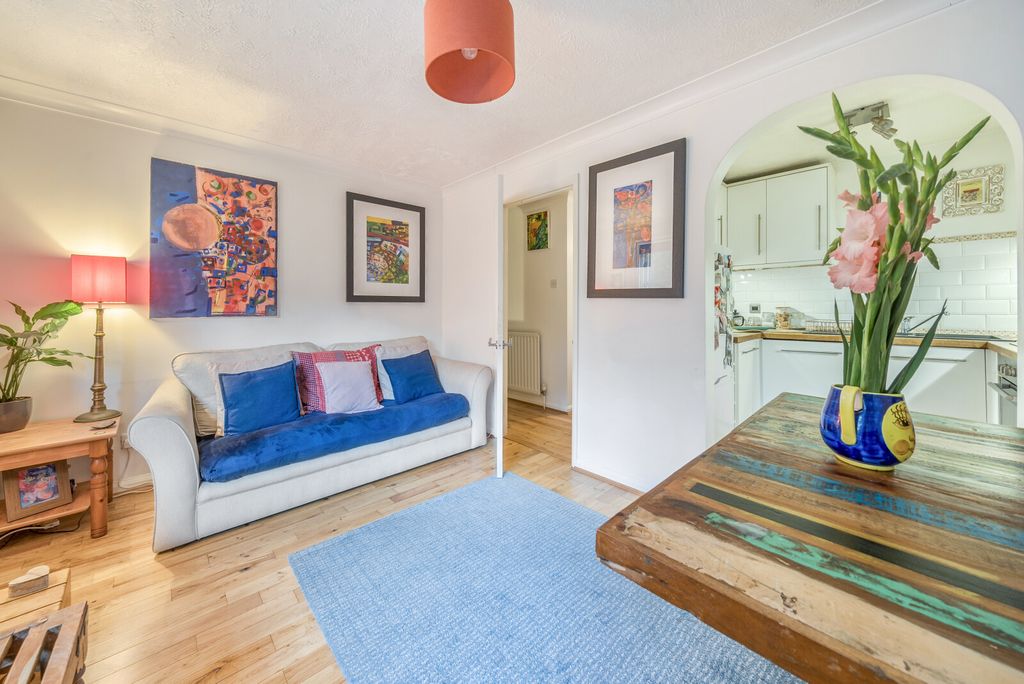 Property photo 2 of 21 1349793-23-68c1c1...
