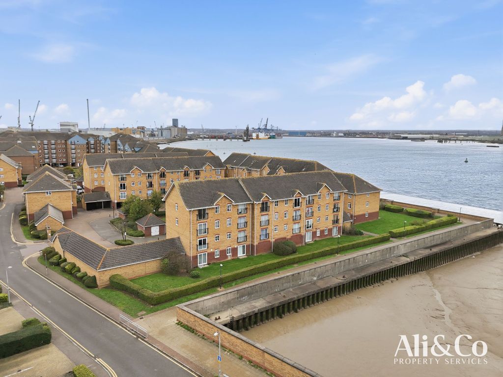 Property photo 3 of 16