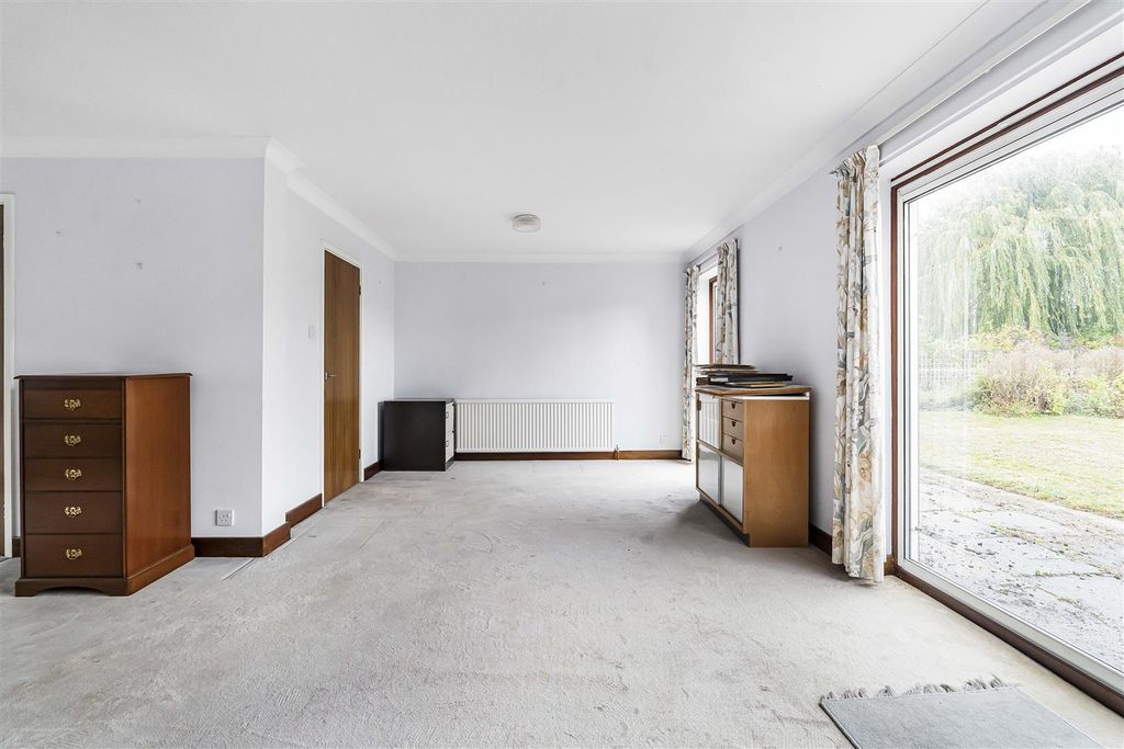 Property photo 3 of 35 6_64926.Jpg