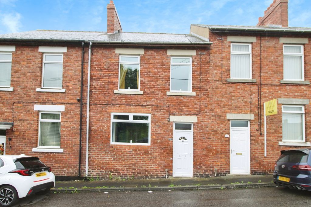 Property photo 1 of 15 External