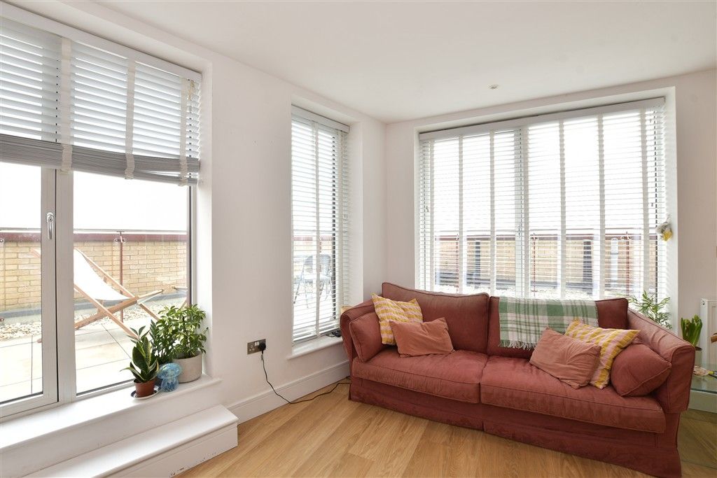 Property photo 3 of 15 Lounge/Kitchen/Dining Room