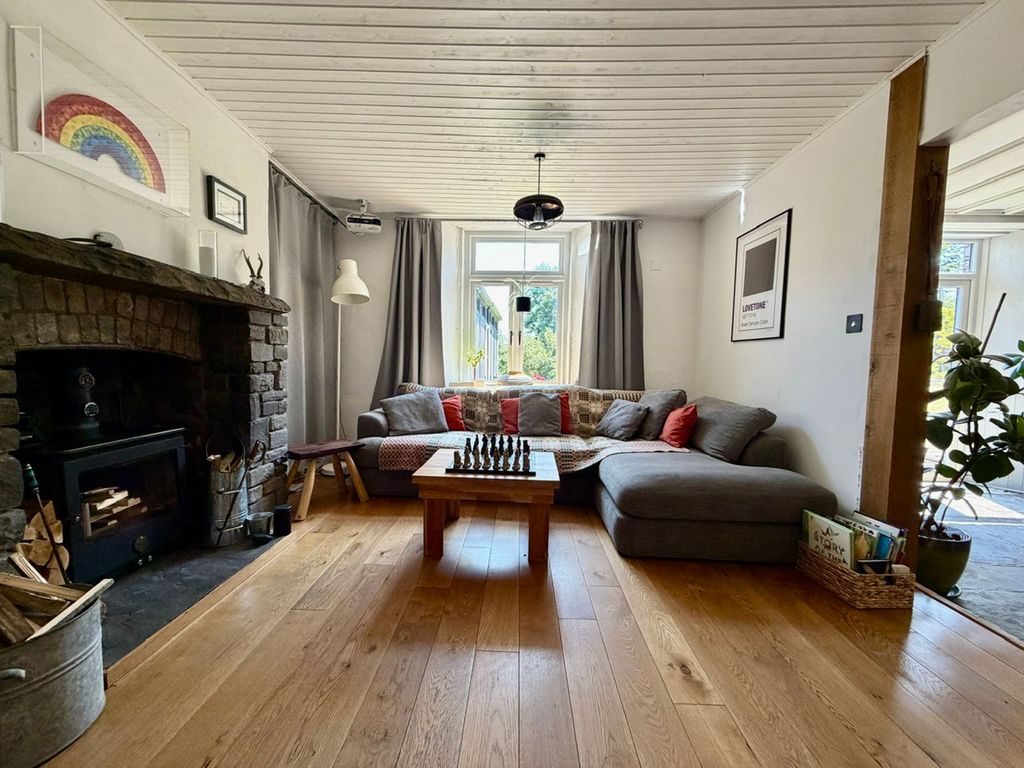 Property photo 2 of 51