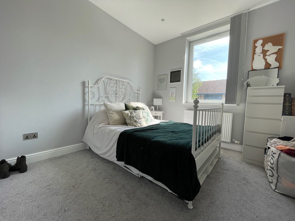 Property photo 3 of 5 Bedroom 1