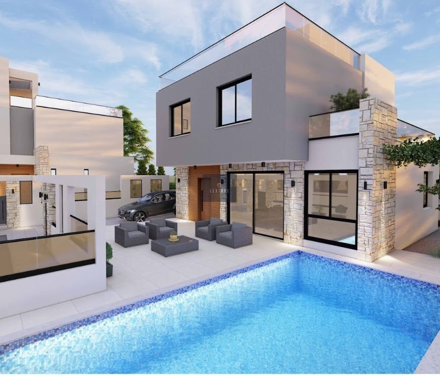 Property photo 3 of 6