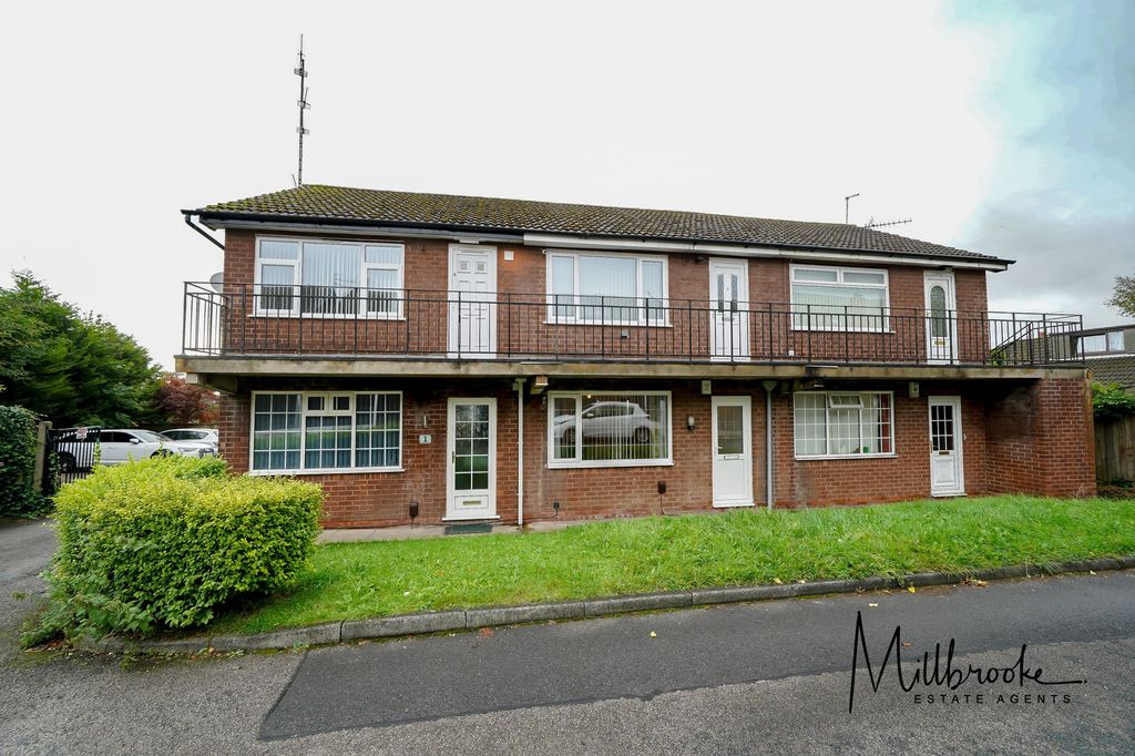 Property photo 1 of 12