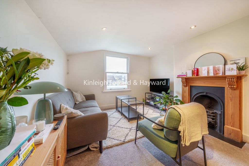 Property photo 1 of 7 9B66c6c4-B197-4F38-8