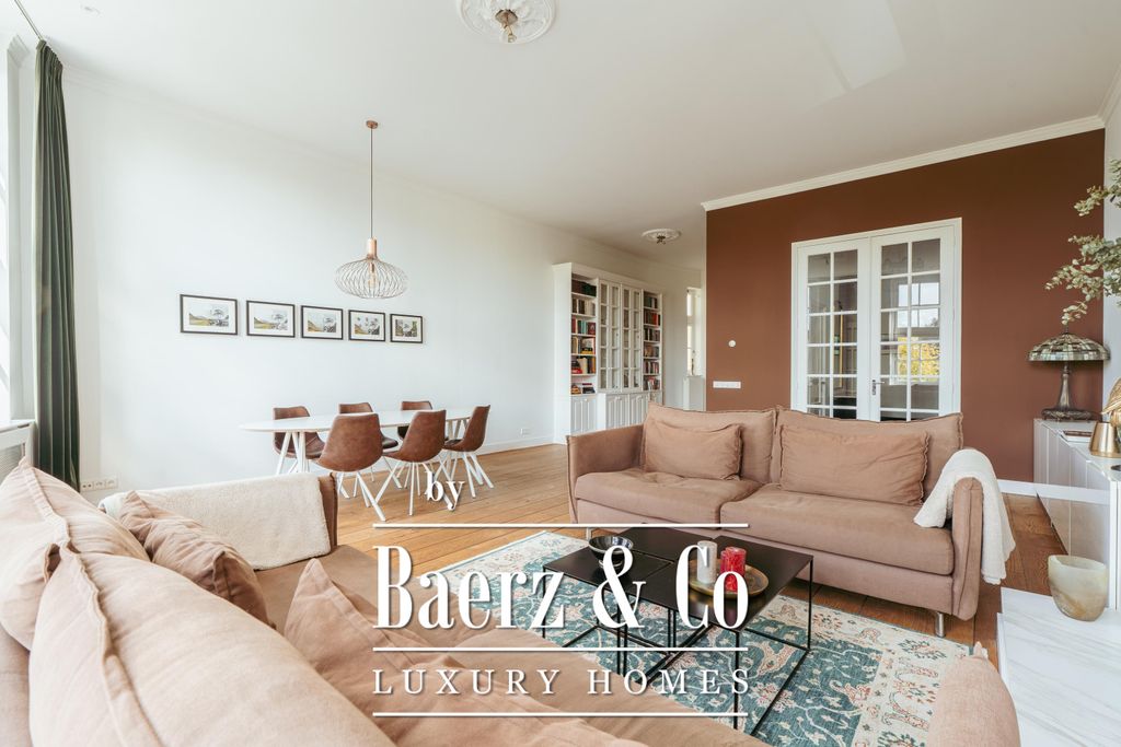 Property photo 1 of 53