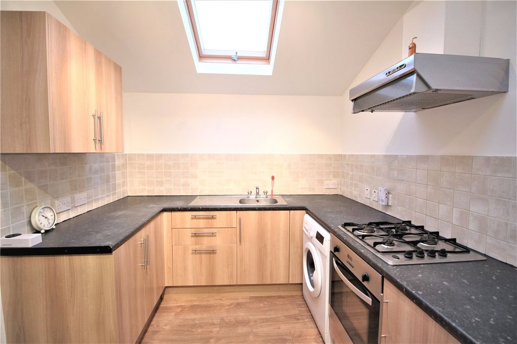 Property photo 3 of 13 Picture No. 11